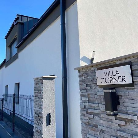 Villa Corner Тихани Екстериор снимка
