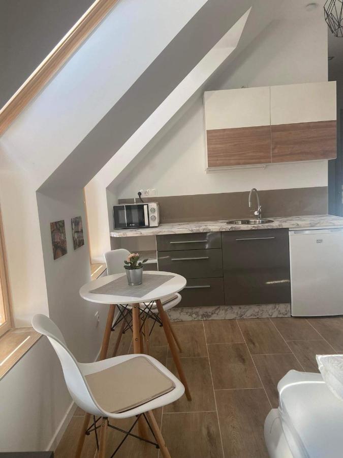 Villa Corner Тихани Екстериор снимка