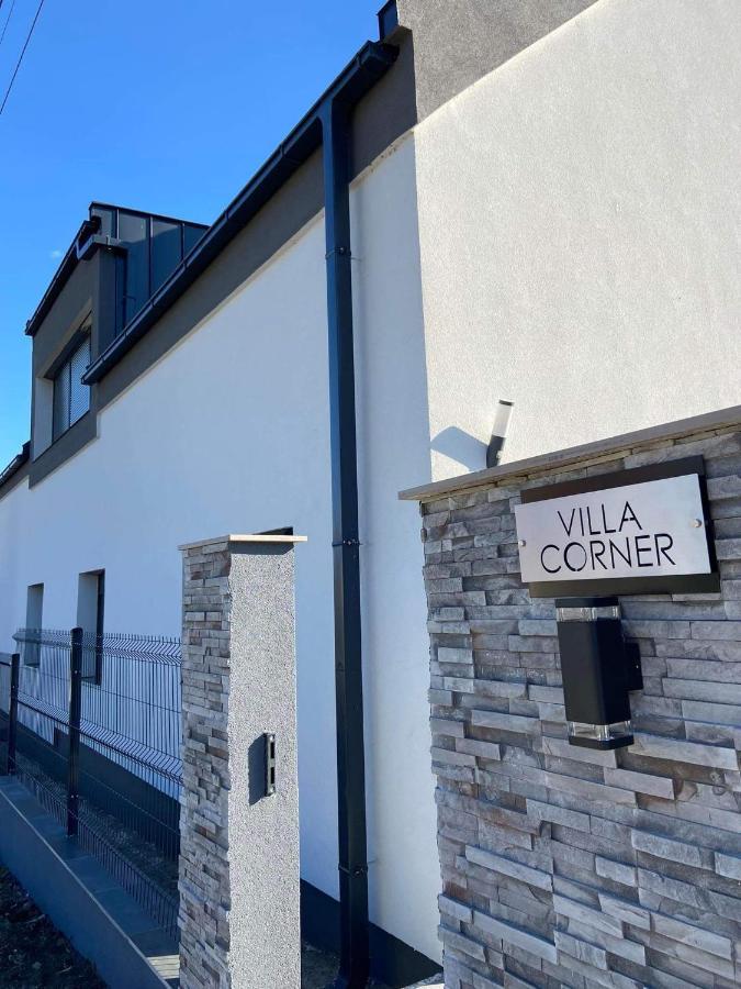 Villa Corner Тихани Екстериор снимка